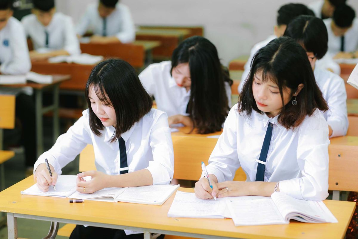Lớp Học Phổ Thông