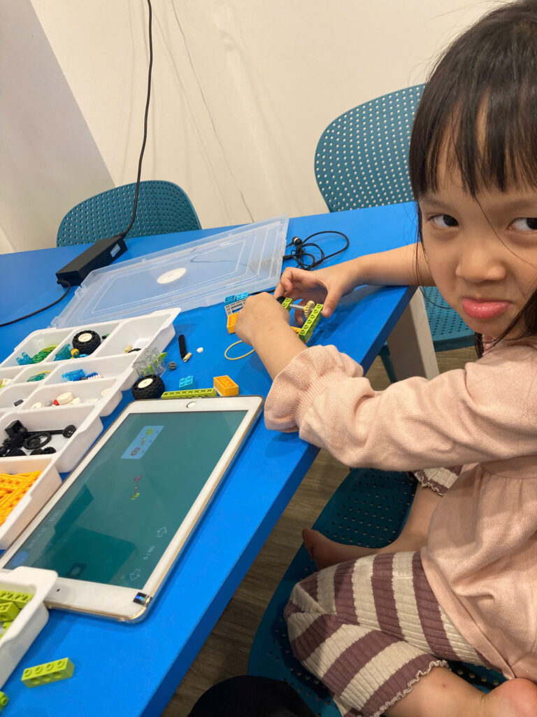 z7615455473907 0b536470fbaa37291b668c2a0ae4efda